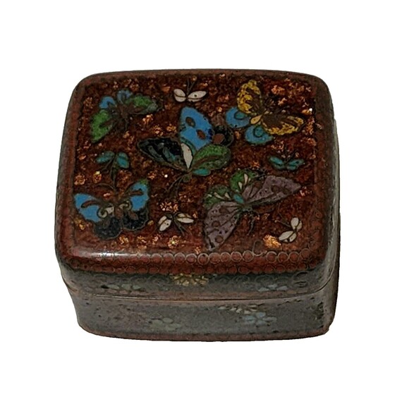 Japanese Cloisonne Enamel Trinket Box with Lid Tiny Metal Butterflies Shimmery